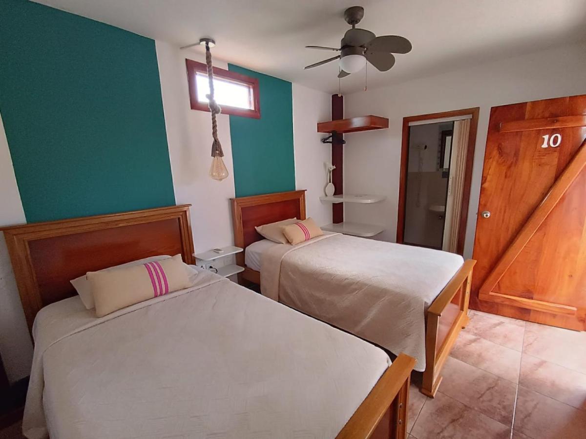The Wooden House Hotel Пуэрто-Вильямиль Экстерьер фото