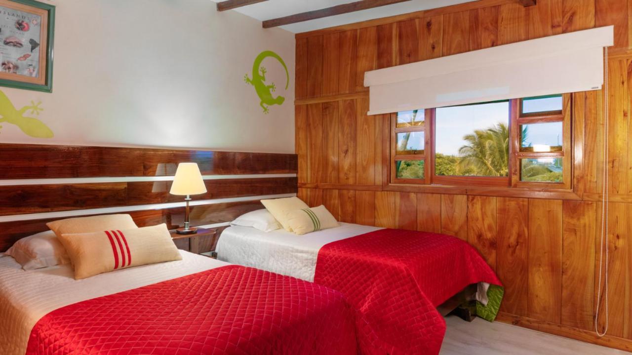 The Wooden House Hotel Пуэрто-Вильямиль Экстерьер фото
