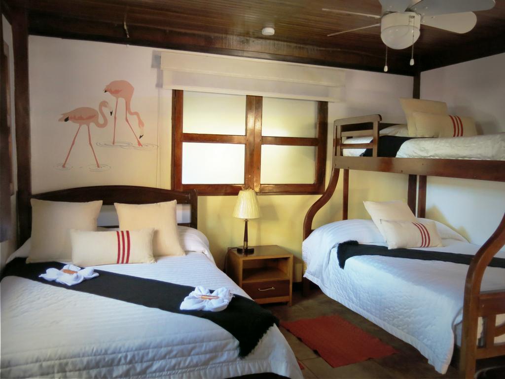 The Wooden House Hotel Пуэрто-Вильямиль Экстерьер фото