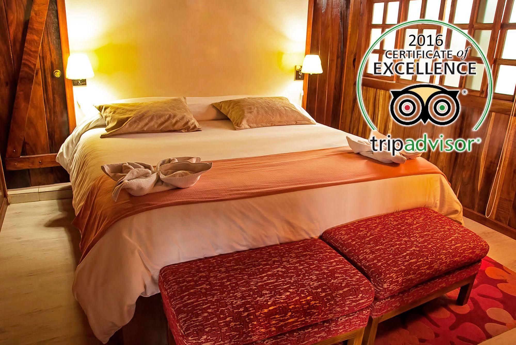 The Wooden House Hotel Пуэрто-Вильямиль Экстерьер фото